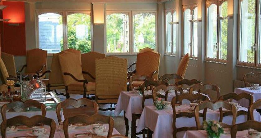 Petit déjeuner à l'hôtel La Concorde à La Baule en Loire Atlantique - Hotel La Concorde La Baule